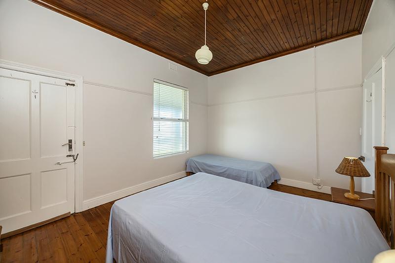 To Let 5 Bedroom Property for Rent in Bloubergstrand Western Cape